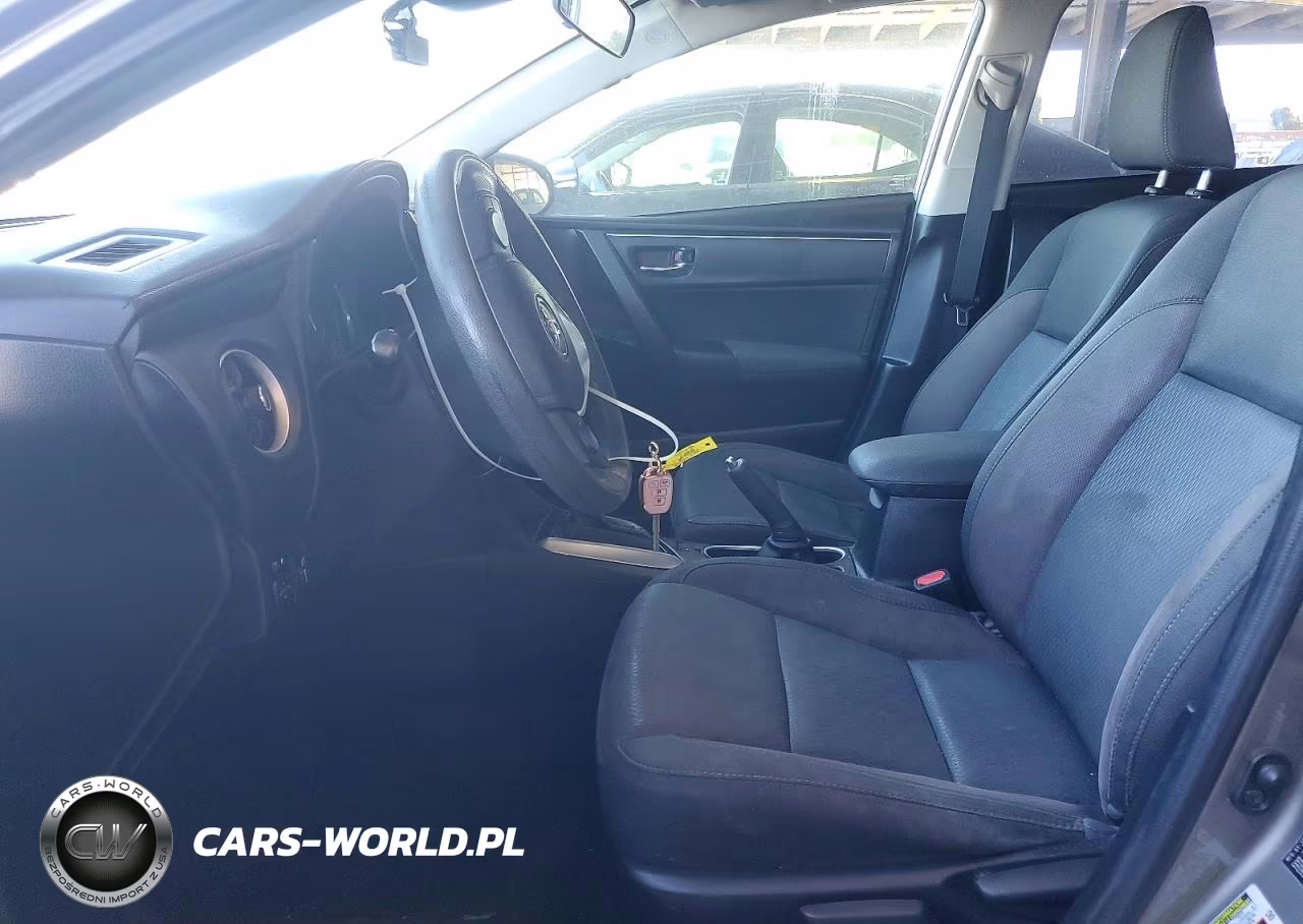 2017 Toyota Corolla Le VIN:5YFBURHE2HP690966 - 7