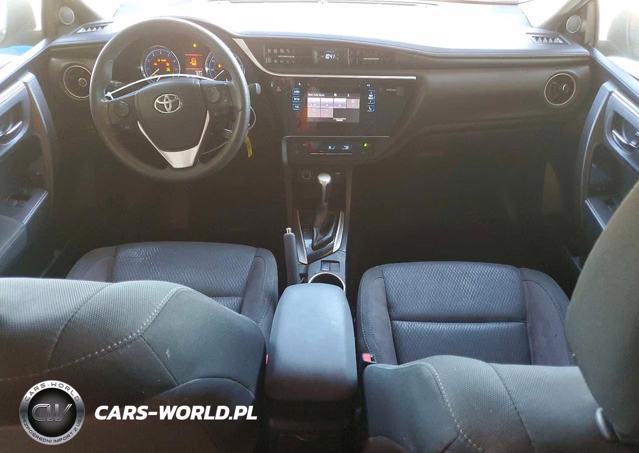 2017 Toyota Corolla Le VIN:5YFBURHE2HP690966 - 8