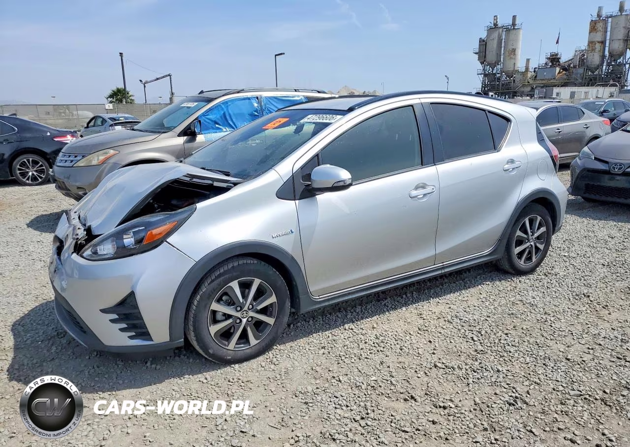 2018 Toyota Prius C Two