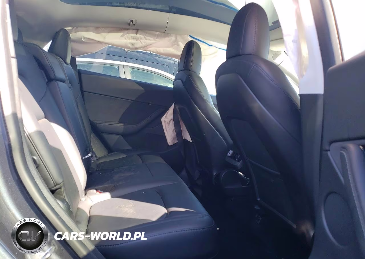 2020 Tesla Model Y VIN:5YJYGDEE5LF029428 - 11