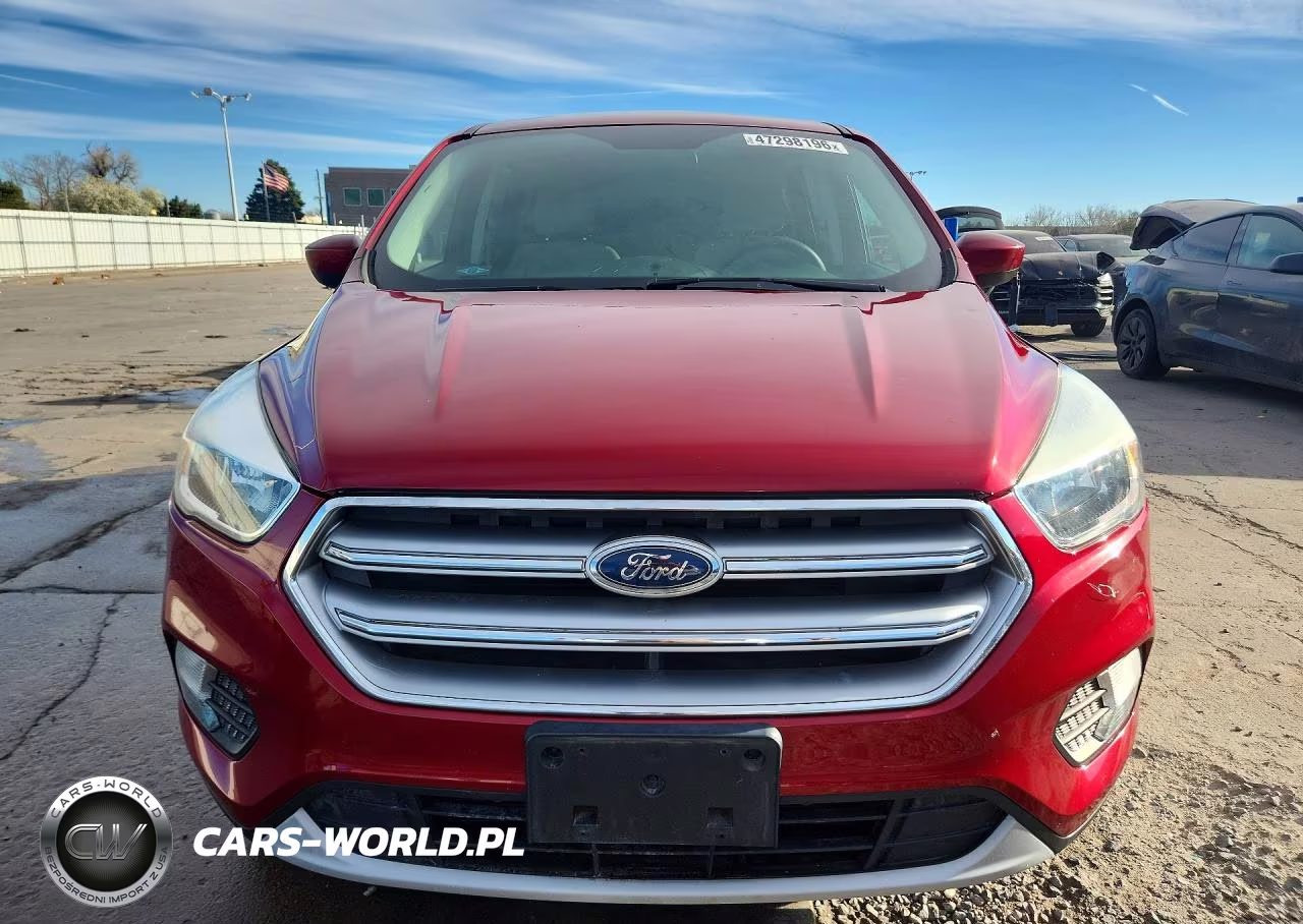 2017 Ford Escape Se VIN:1FMCU9GD0HUA10753 - 5