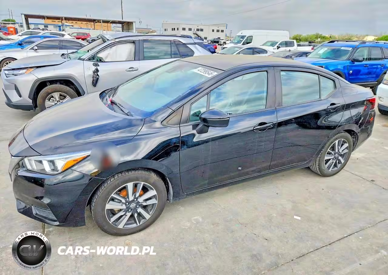 2021 Nissan Versa Sv
