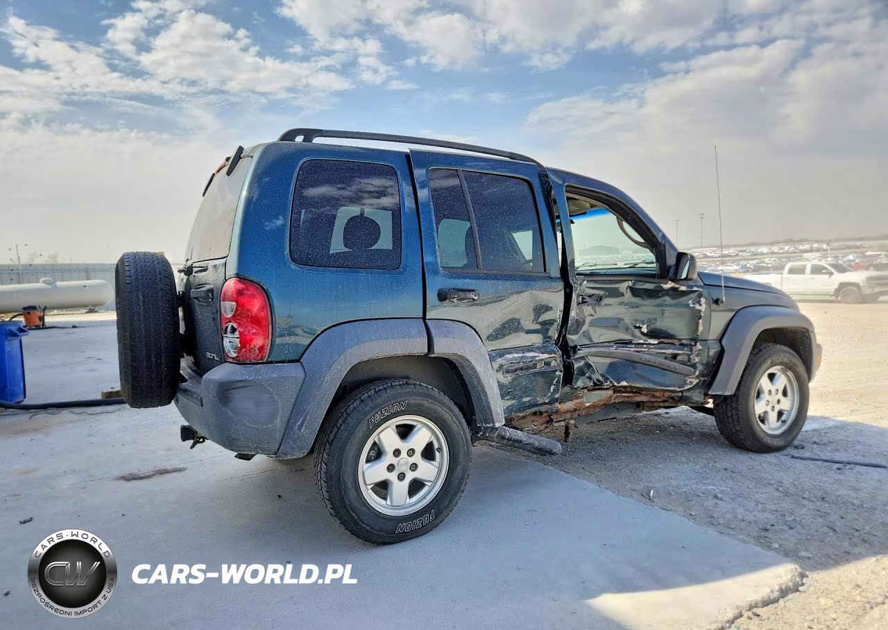 2005 Jeep Liberty Sport VIN:1J4GL48K15W551295 - 3