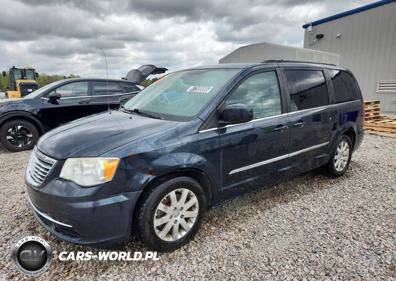 2013 Chrysler Town & Country Touring