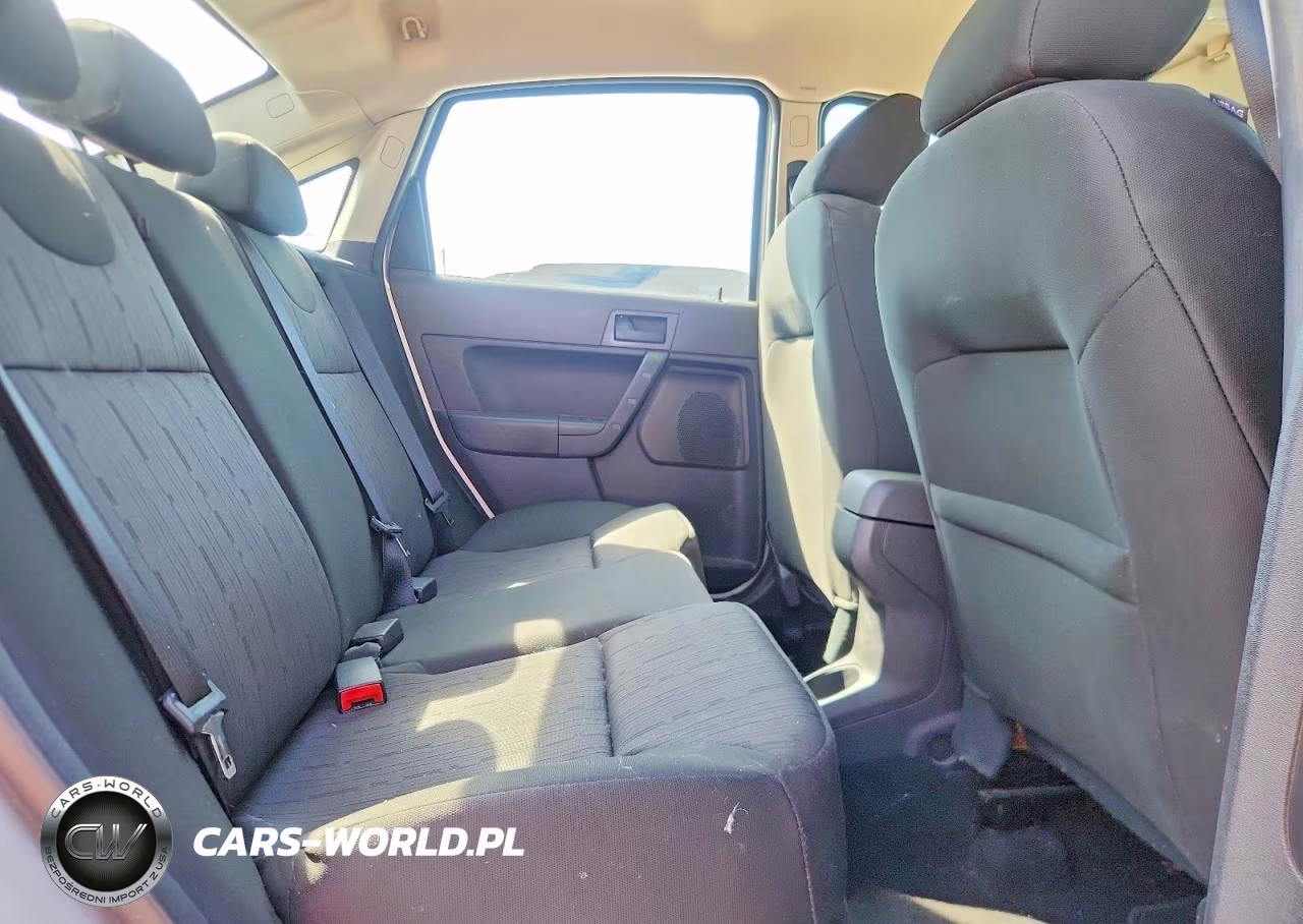 2009 Ford Focus Se VIN:1FAHP35N99W152864 - 10