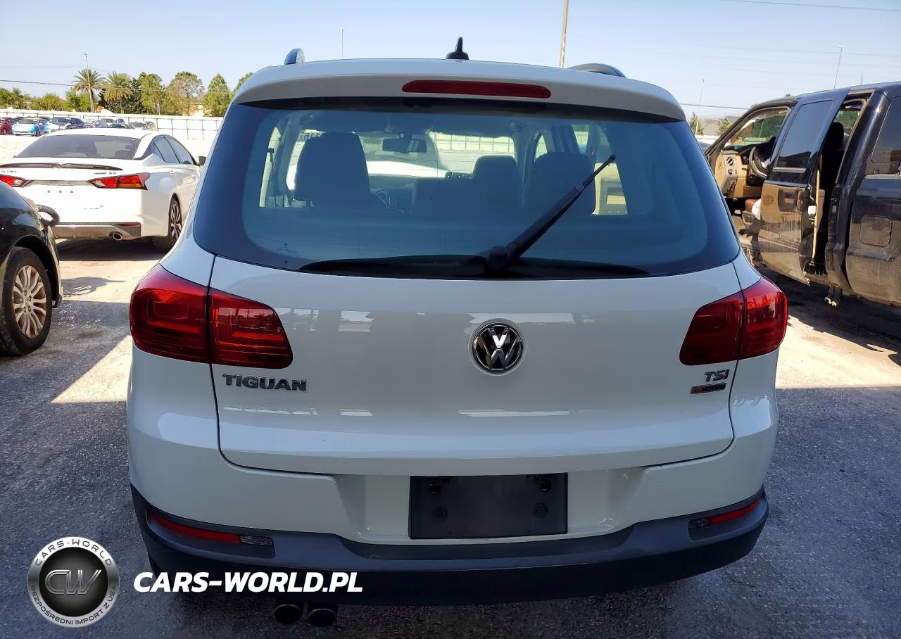 2017 Volkswagen Tiguan S VIN:WVGBV7AX9HW512813 - 6