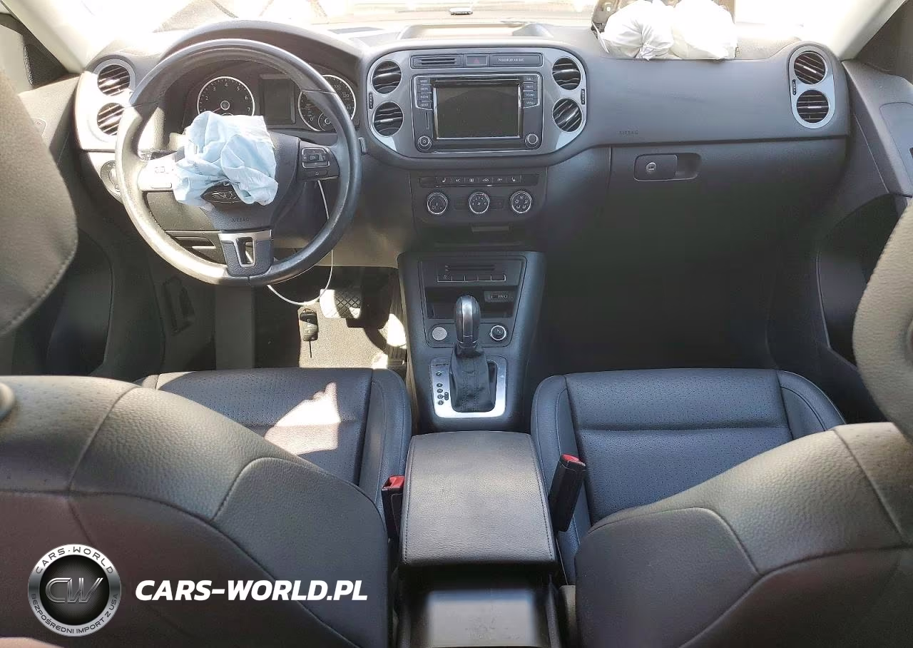 2017 Volkswagen Tiguan S VIN:WVGBV7AX9HW512813 - 8