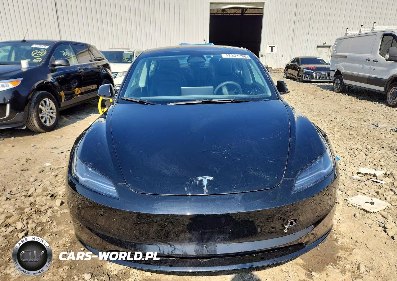 2025 Tesla Model 3 VIN:5YJ3E1EA5SF924511 - 5