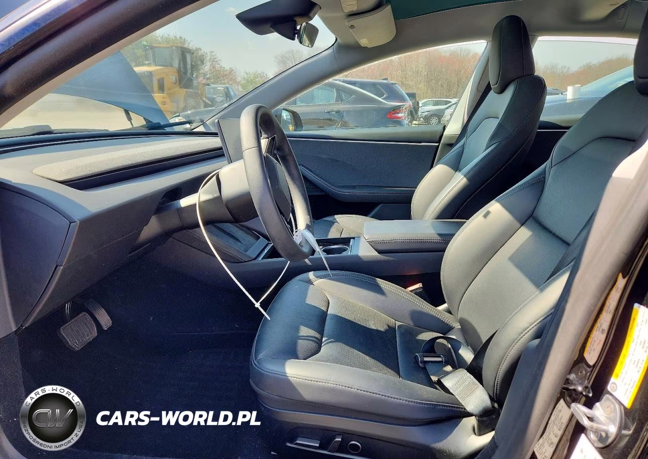 2025 Tesla Model 3 VIN:5YJ3E1EA5SF924511 - 7