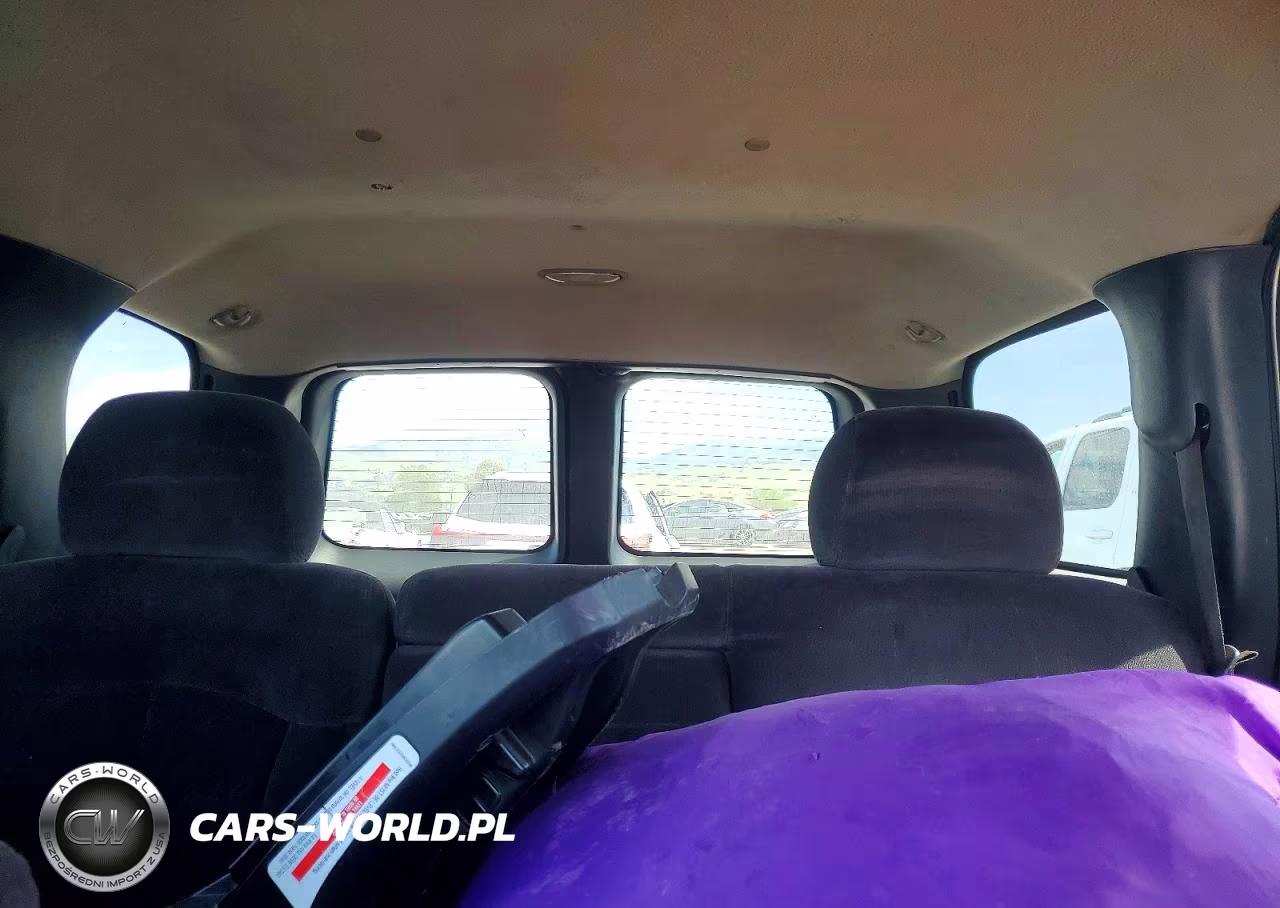 2001 Chevrolet Tahoe C1500 VIN:1GNEC13V11J300210 - 10