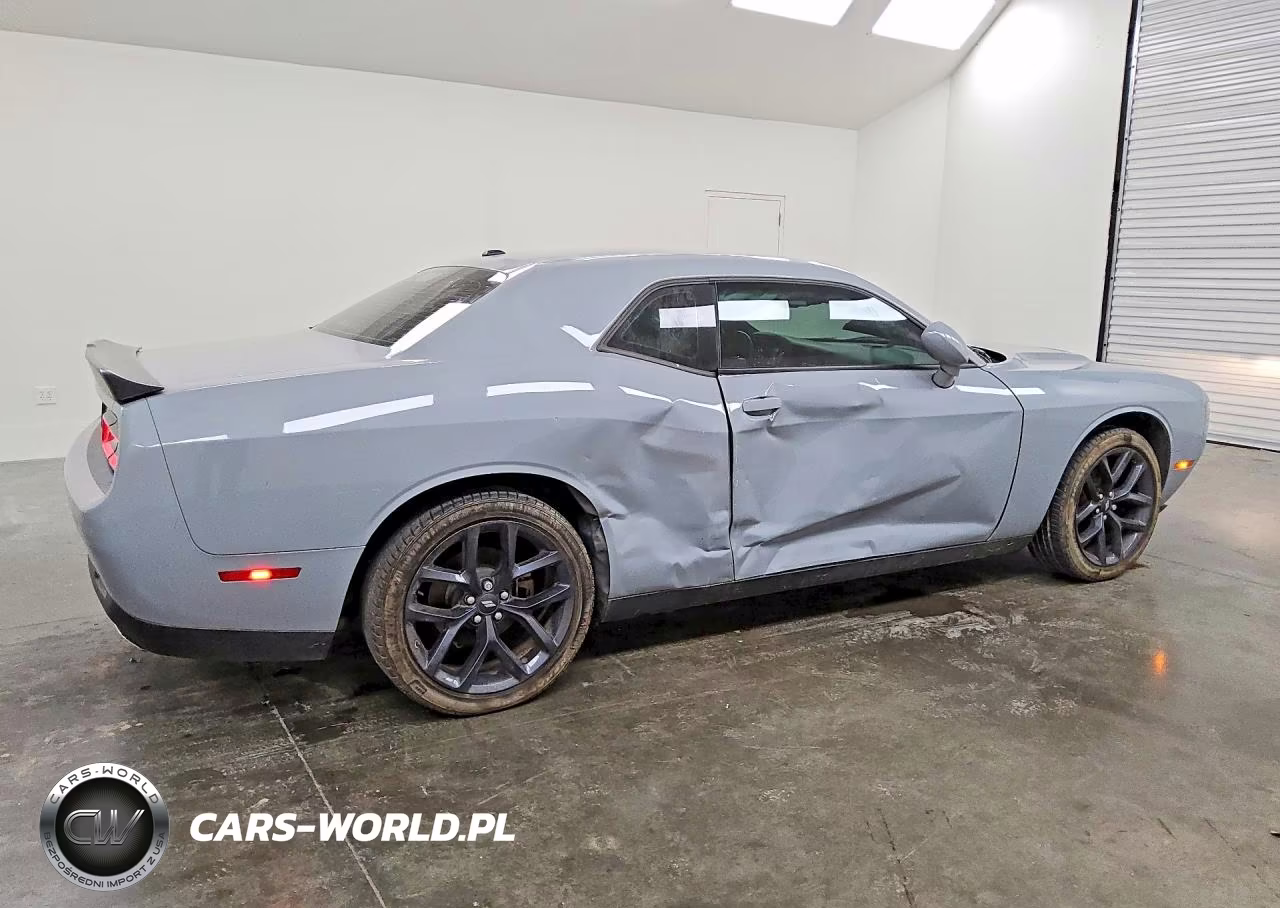 2021 Dodge Challenger Sxt VIN:2C3CDZAG7MH599955 - 3