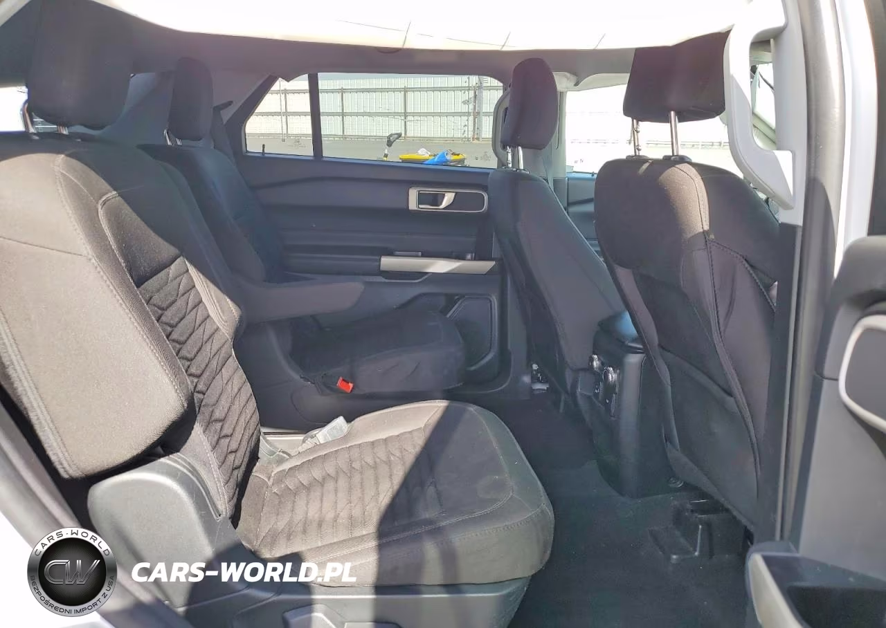 2021 Ford Explorer Xlt VIN:1FMSK8DH3MGA52653 - 11