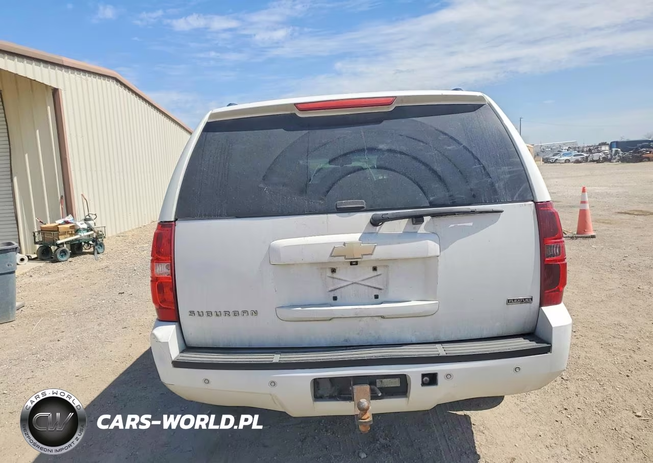 2011 Chevrolet Suburban C1500 Ls VIN:1GNSCHE0XBR371289 - 6