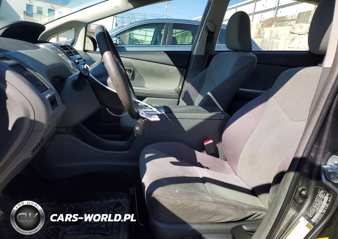 2012 Toyota Prius V Two VIN:JTDZN3EU6C3132088 - 7
