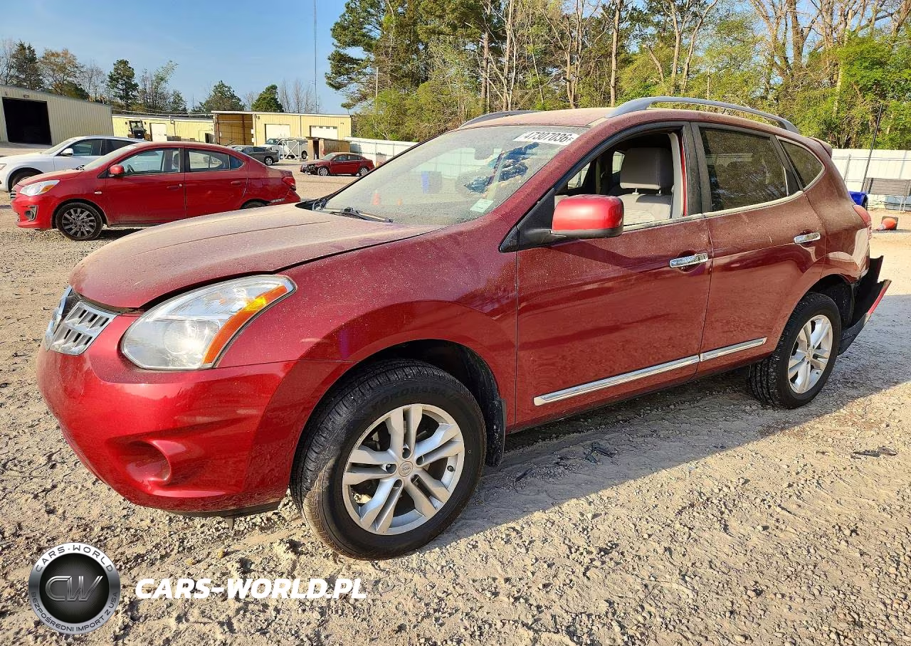 2013 Niss Rogue S