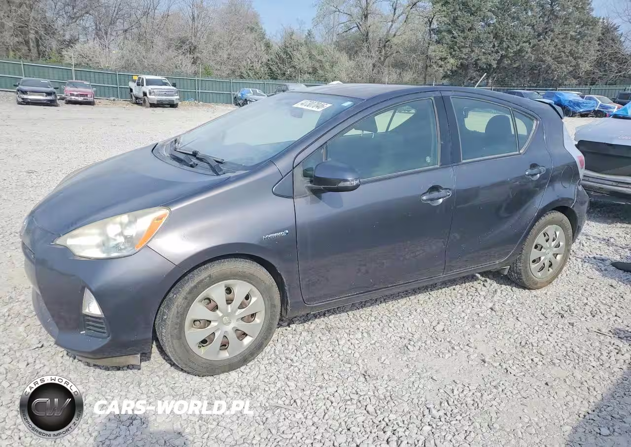 2013 Toyota Prius C Two