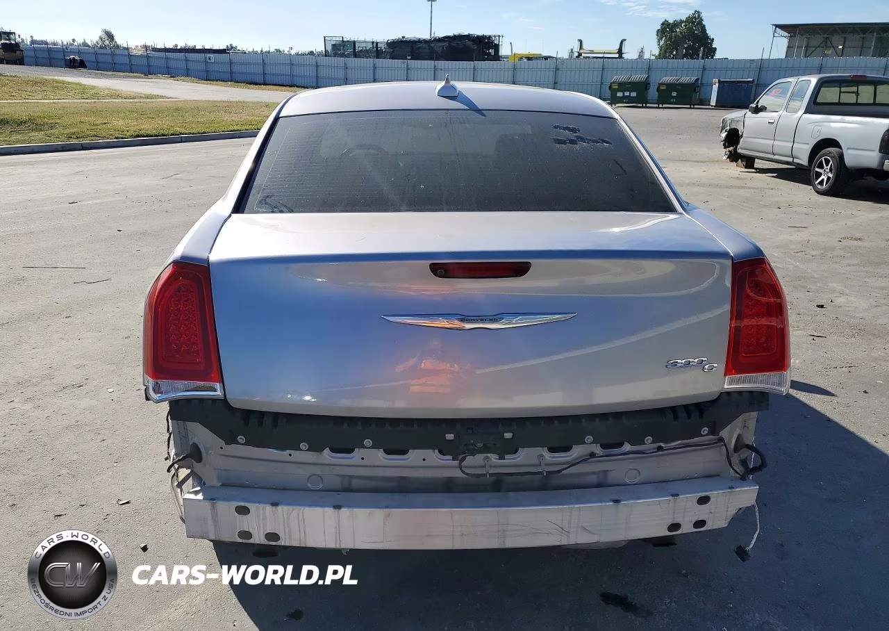 2017 Chrysler 300C VIN:2C3CCAEG7HH586756 - 6