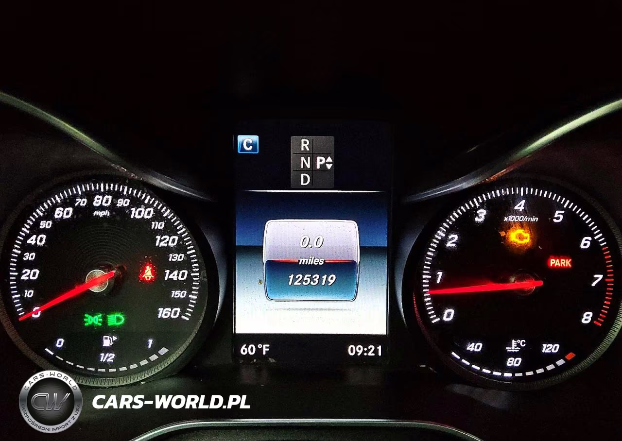 2016 Mercedes-Benz C 300 4Matic VIN:55SWF4KB8GU121335 - 9