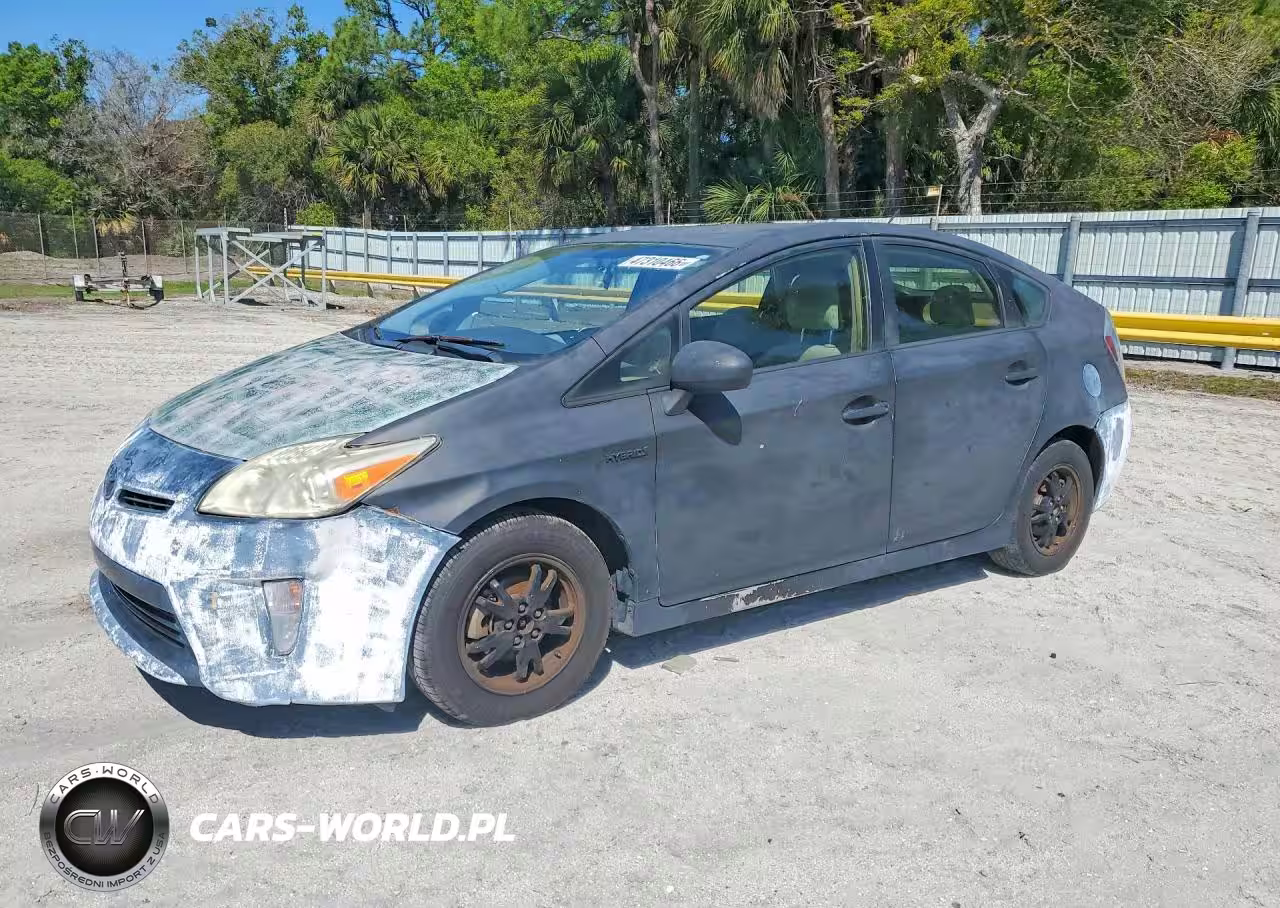 2013 Toyota Prius Two