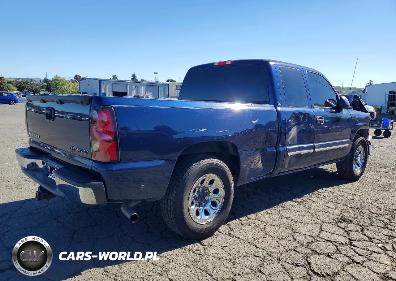 2004 Chevrolet Silverado C1500 VIN:2GCEC19T941360166 - 3