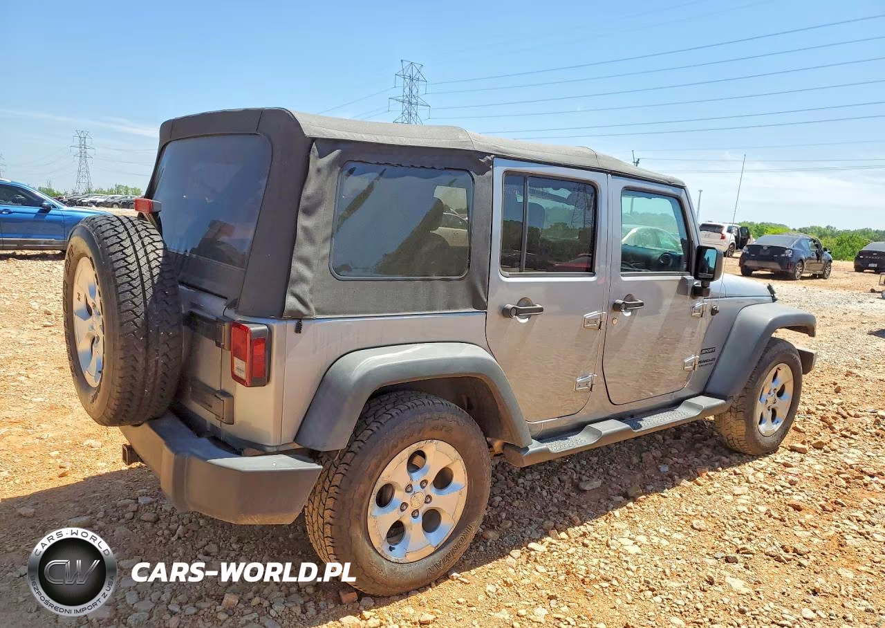 2015 Jeep Wrangler Unlimited Sport VIN:1C4HJWDG1FL664938 - 3