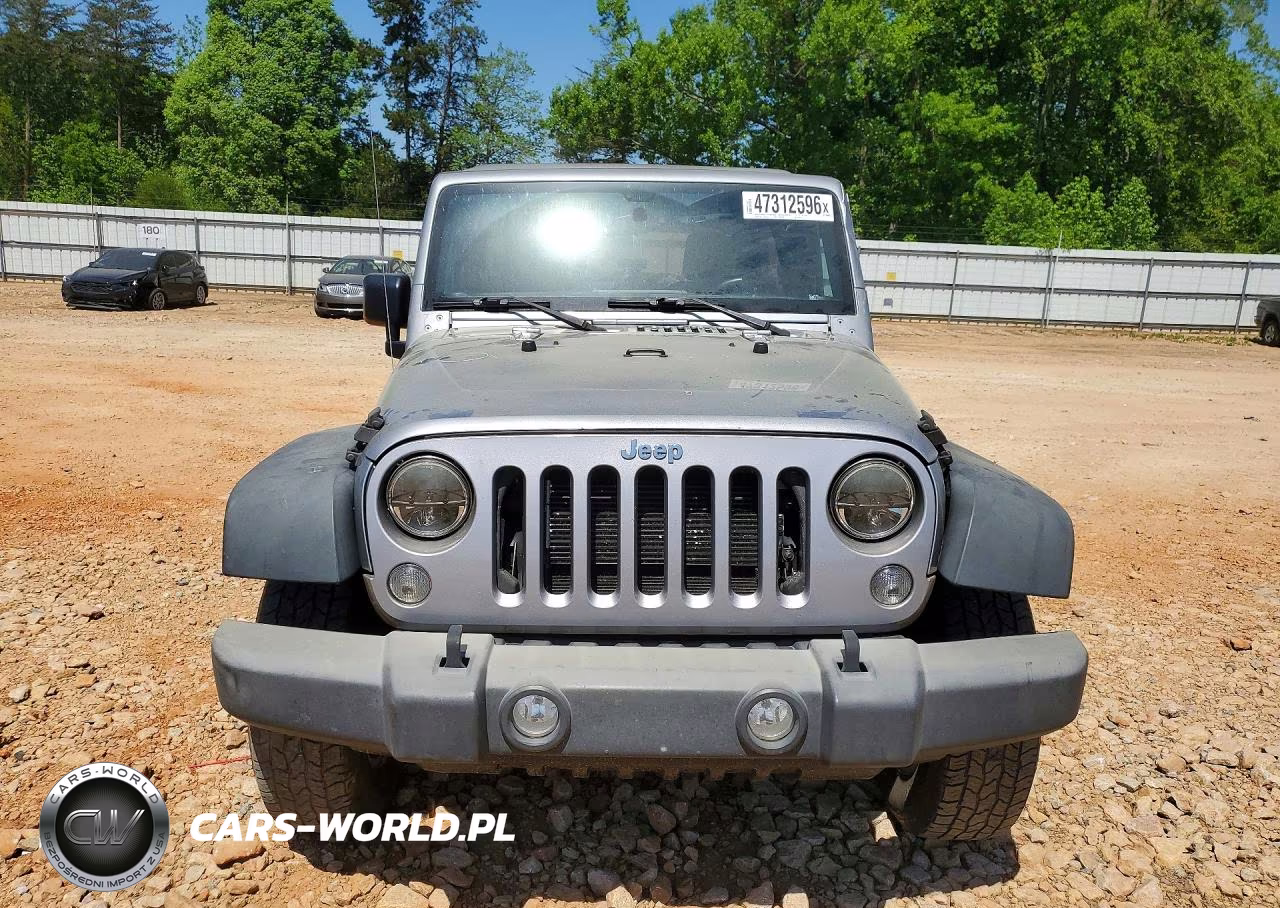 2015 Jeep Wrangler Unlimited Sport VIN:1C4HJWDG1FL664938 - 5