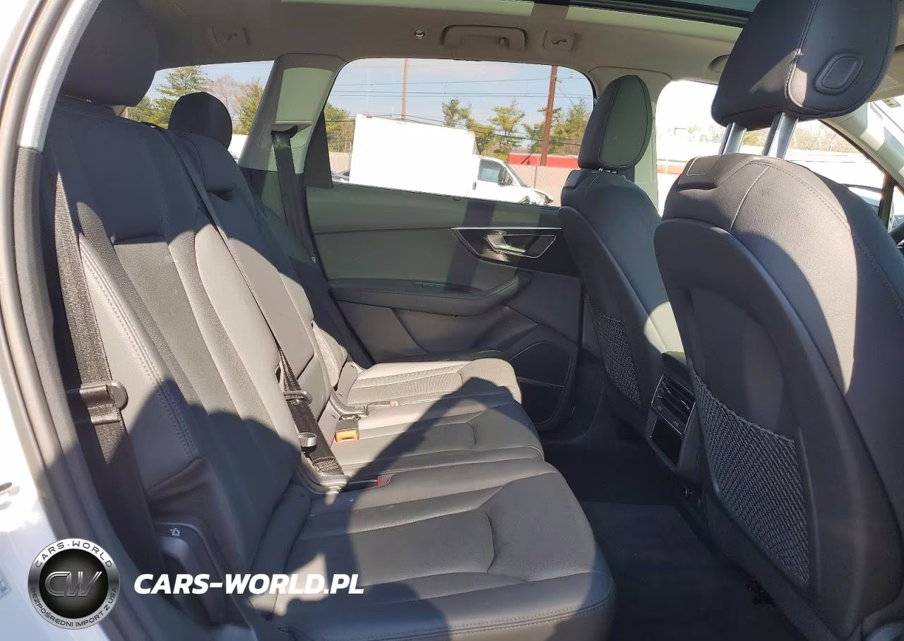 2021 Audi Q7 Prestige VIN:WA1VXAF71MD032699 - 11