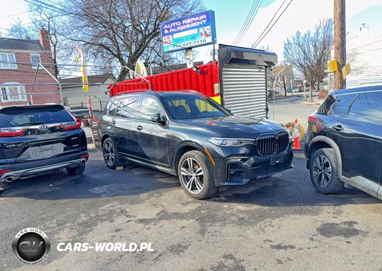 2020 BMW X7 M50I