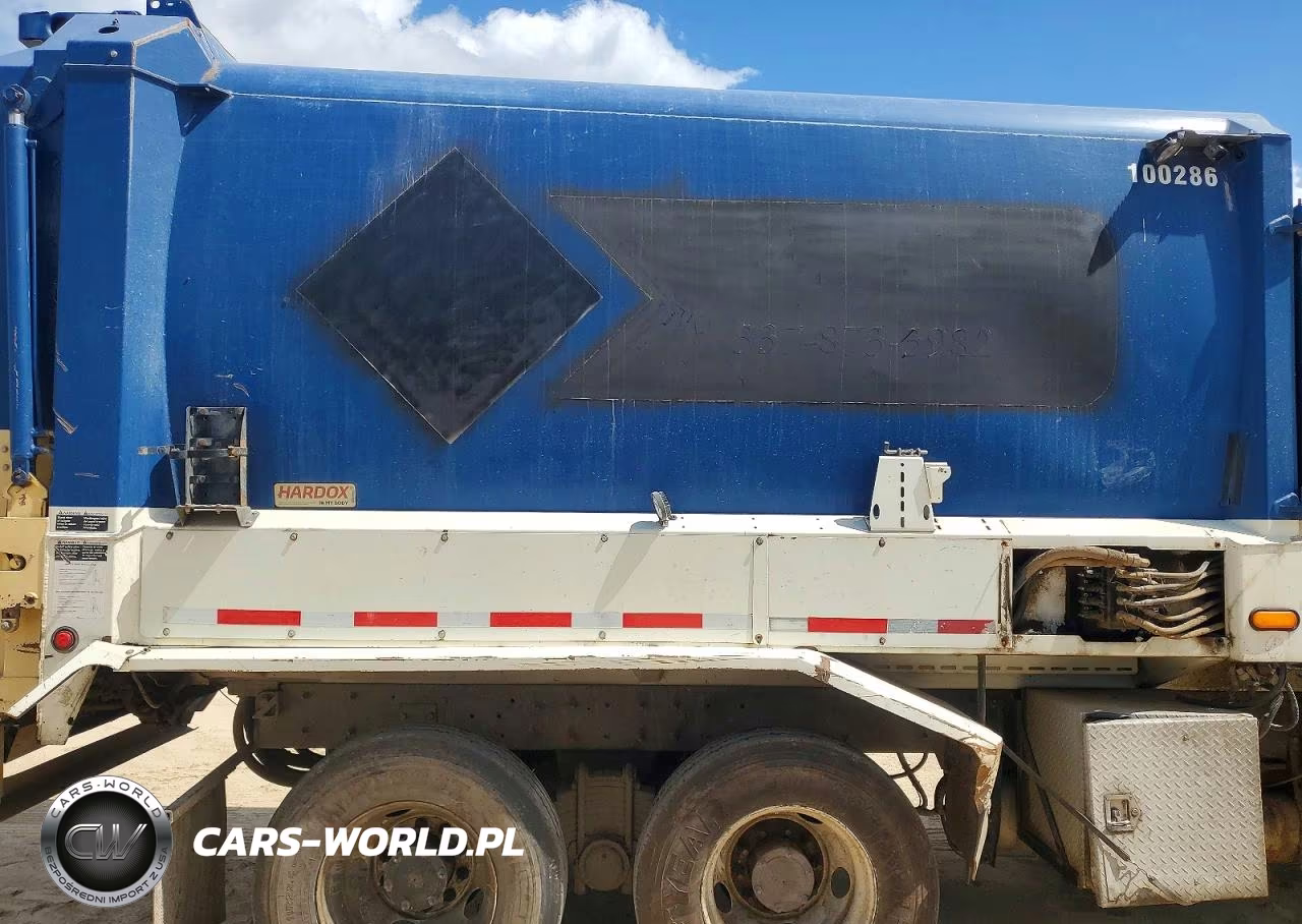 2018 Mack Refuse Truck VIN:1M2LR06CXJM003286 - 6