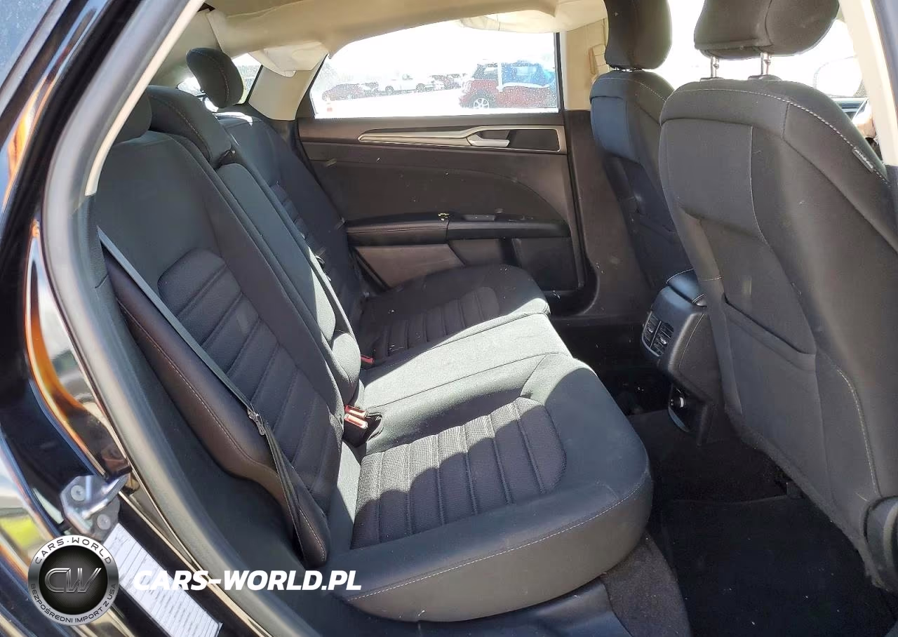 2019 Ford Fusion Se VIN:3FA6P0LU2KR204151 - 10