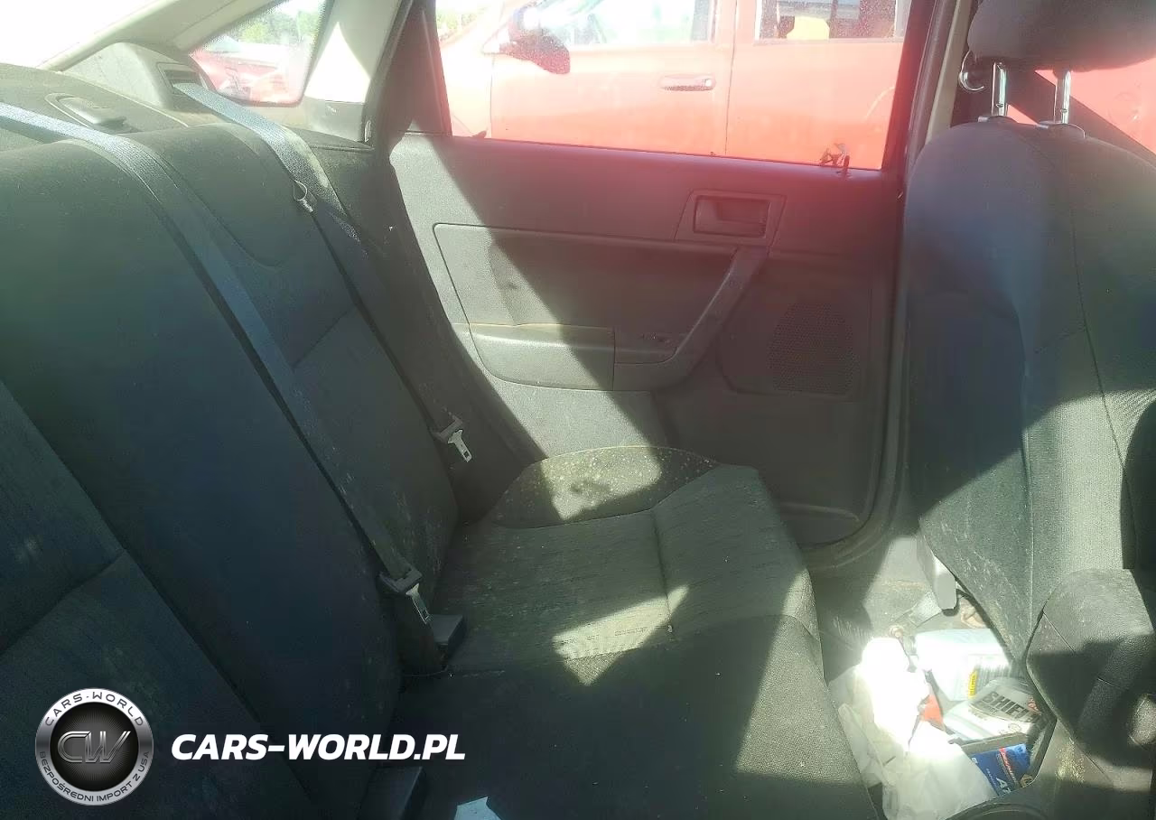 2008 Ford Focus Se VIN:1FAHP35N98W268189 - 10