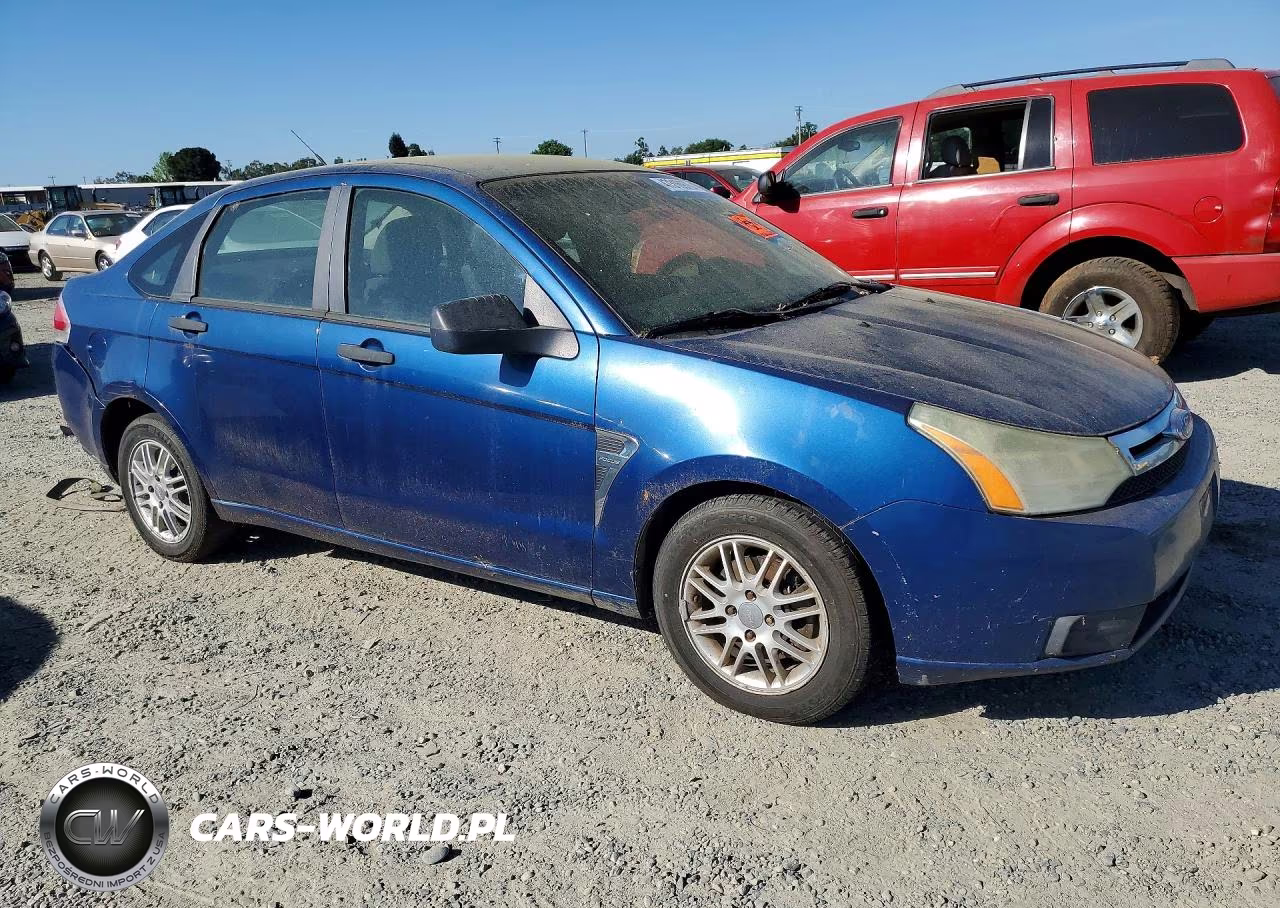 2008 Ford Focus Se VIN:1FAHP35N98W268189 - 4