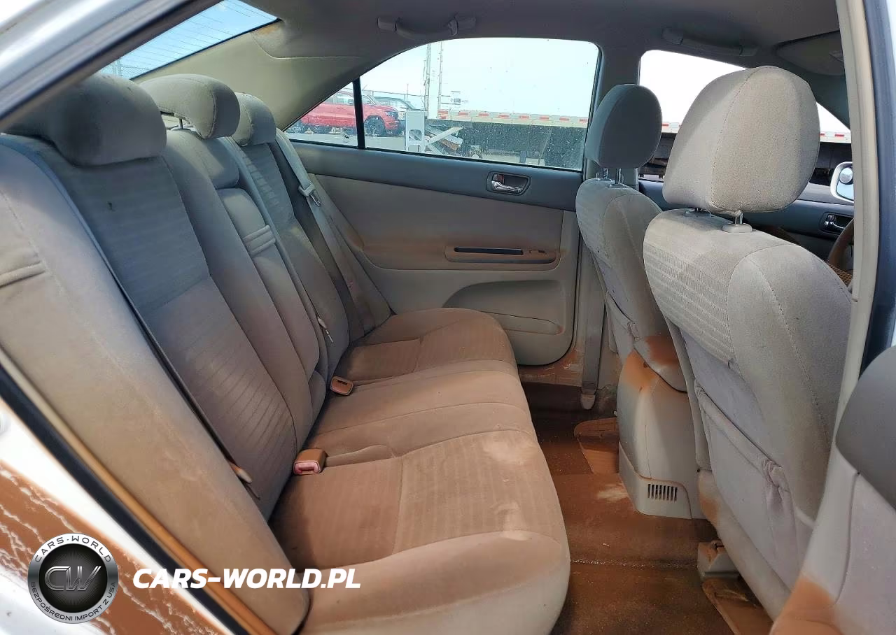 2005 Toyota Camry Le VIN:4T1BE32KX5U391146 - 10