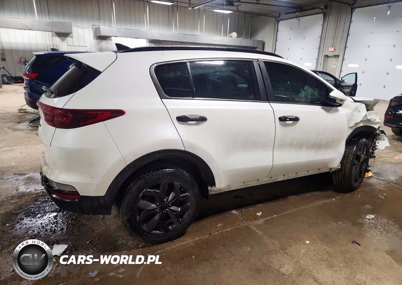 2022 Kia Sportage Nightfall VIN:KNDP63AC4N7949136 - 3