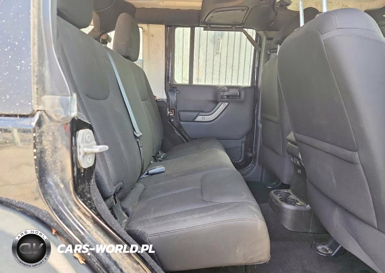 2015 Jeep Wrangler Unlimited Sport VIN:1C4BJWDG2FL613311 - 10