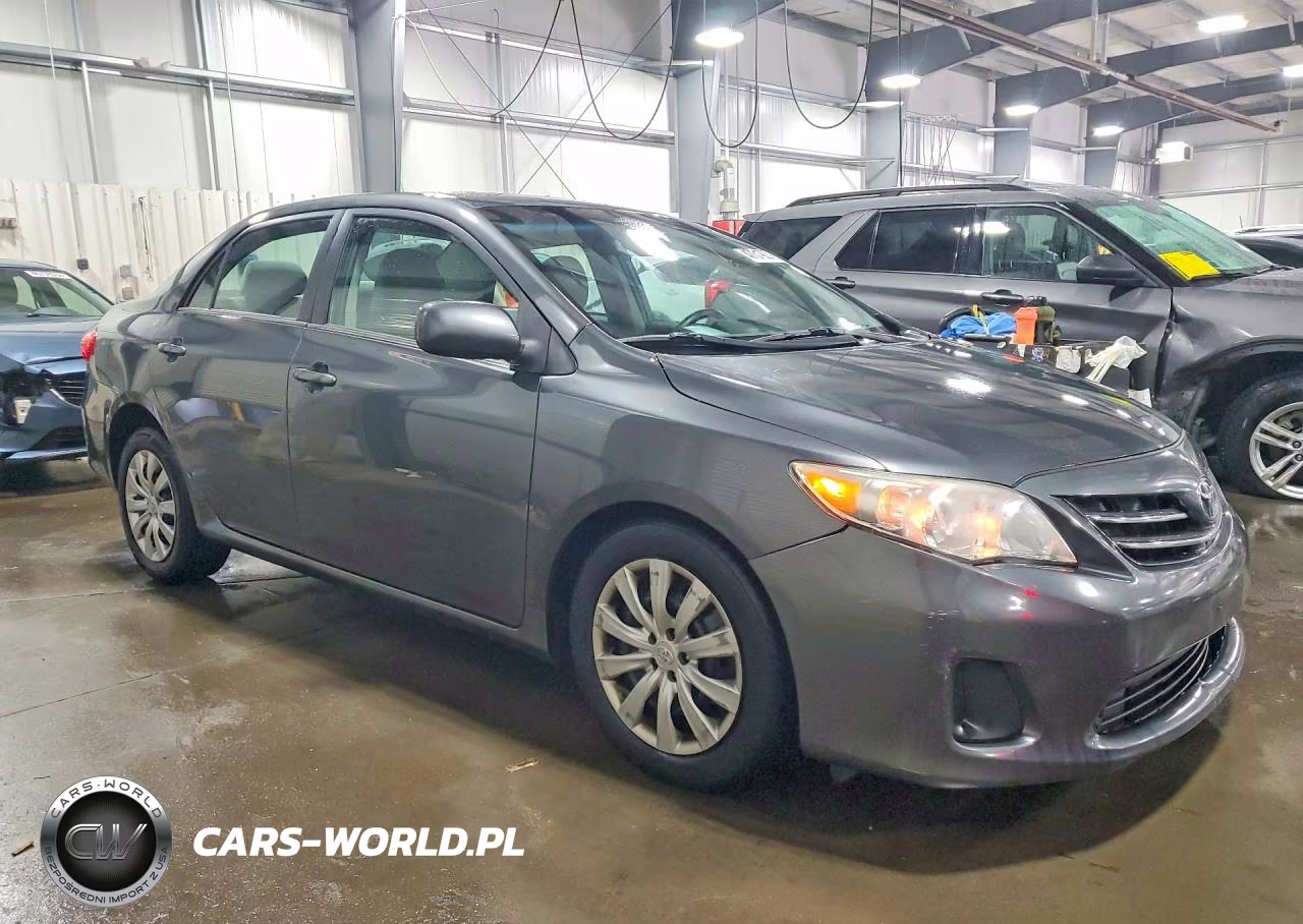 2013 Toyota Corolla Le VIN:2T1BU4EE9DC124174 - 4