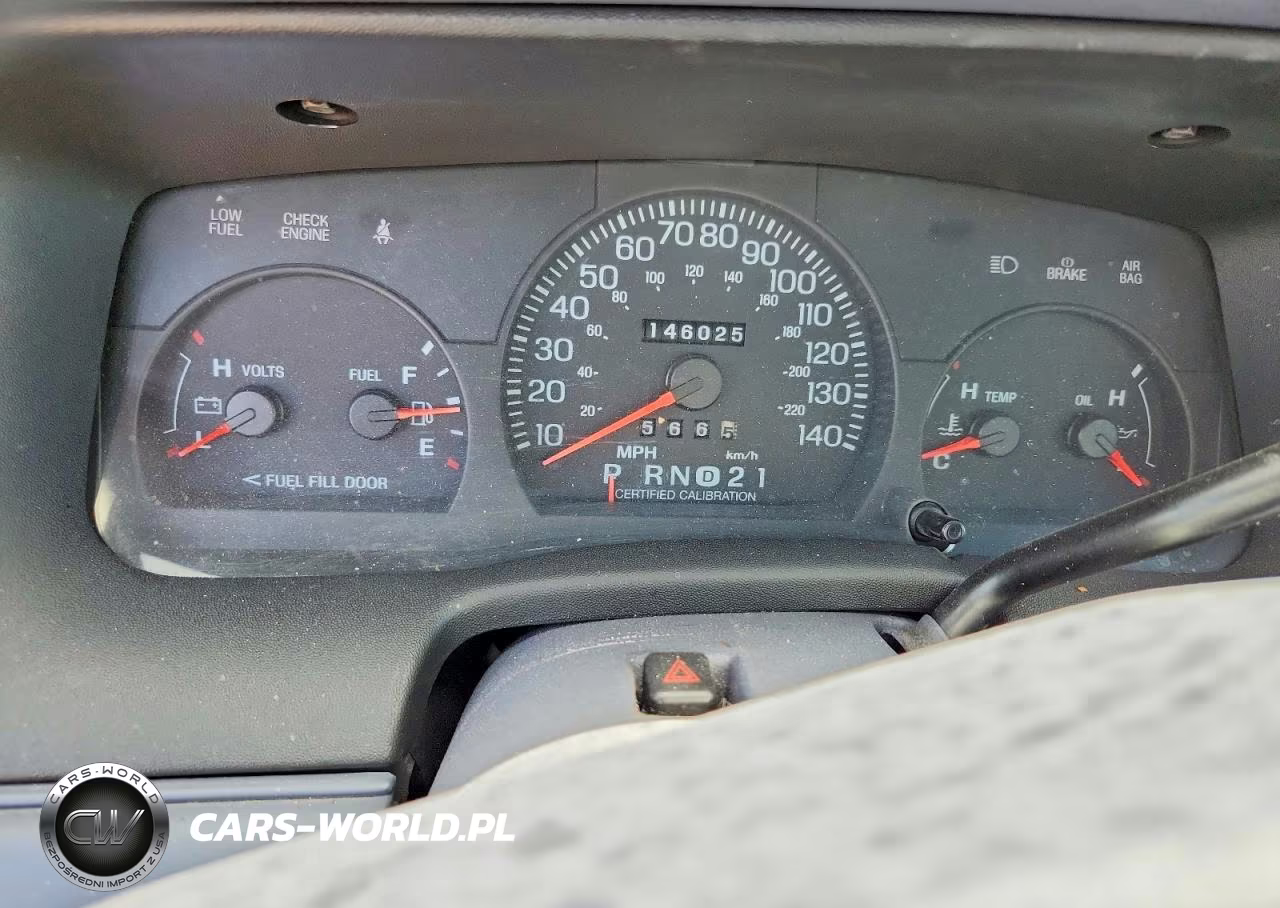 1998 Ford Crown Victoria Police Interceptor VIN:2FAFP71WXWX159951 - 9