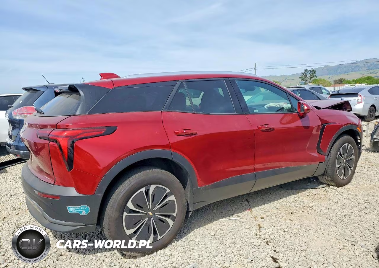 2025 Chevrolet Blazer Lt VIN:3GNKDBRM2SS180079 - 3