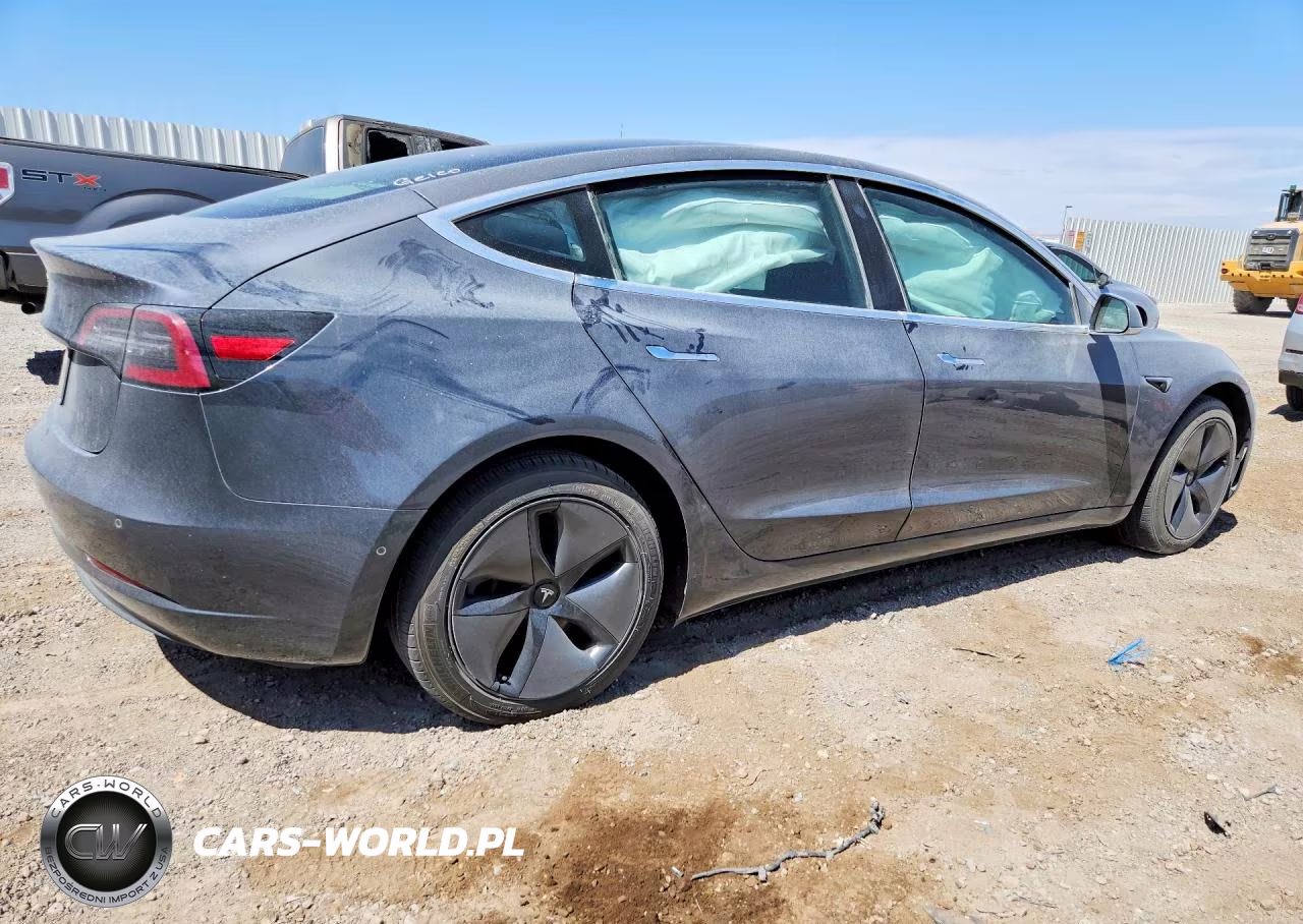 2018 Tesla Model 3 VIN:5YJ3E1EA8JF123862 - 3