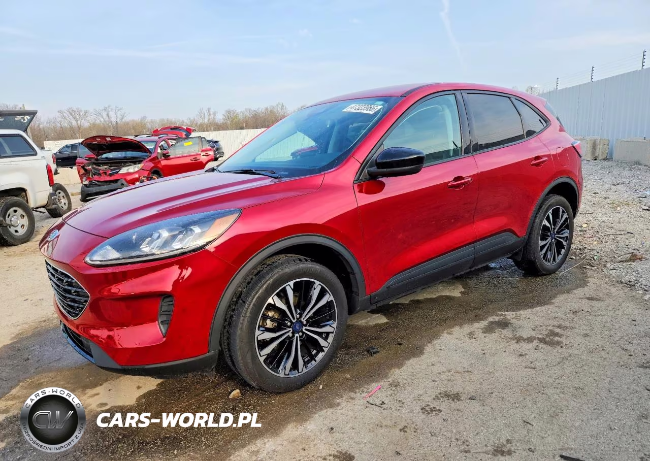 2022 Ford Escape Se