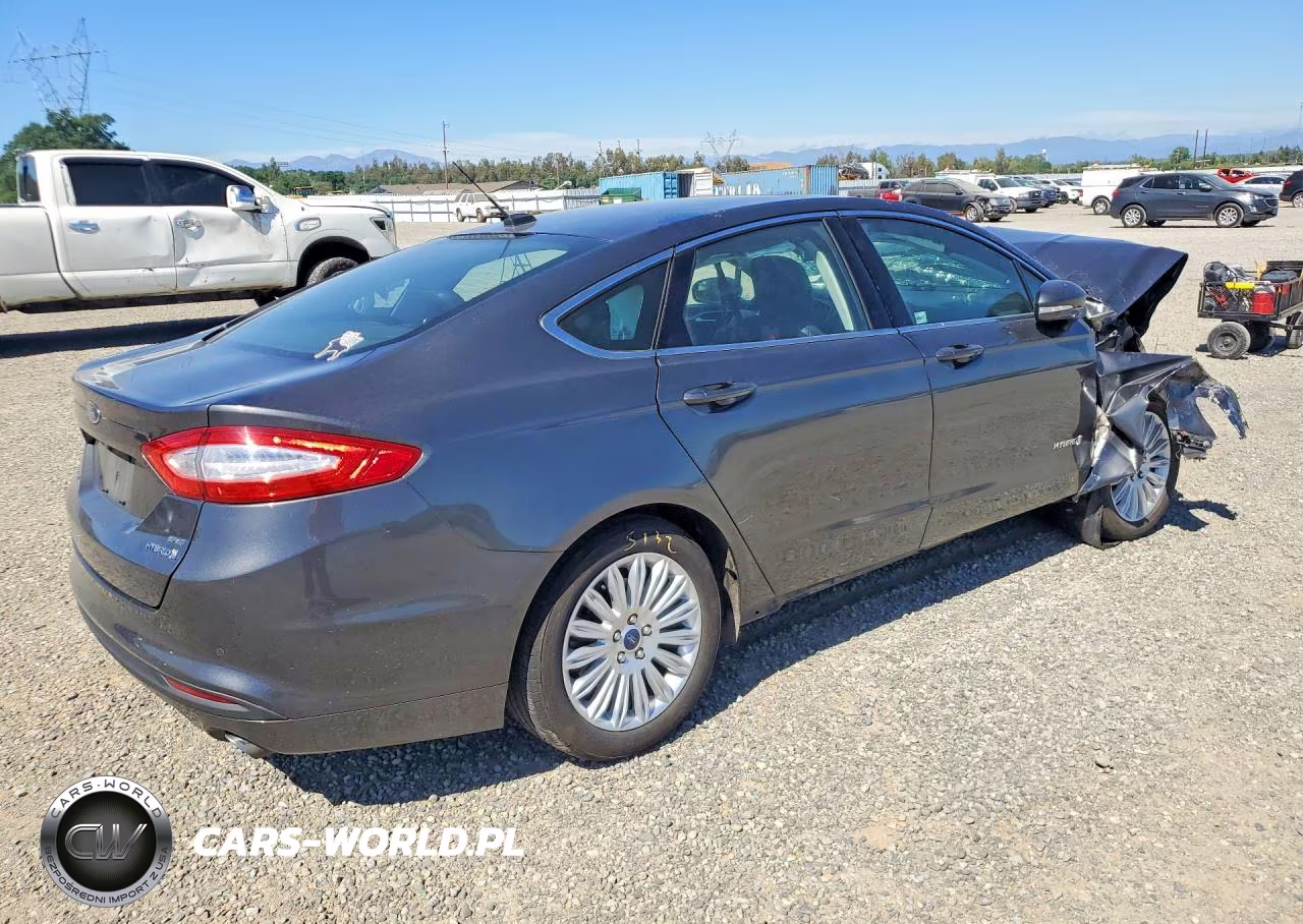 2015 Ford Fusion Se Hybrid VIN:3FA6P0LU6FR105967 - 3