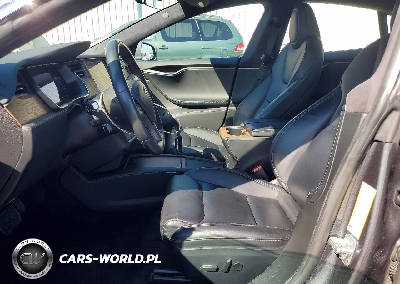 2020 Tesla Model S VIN:5YJSA1E24LF379029 - 7