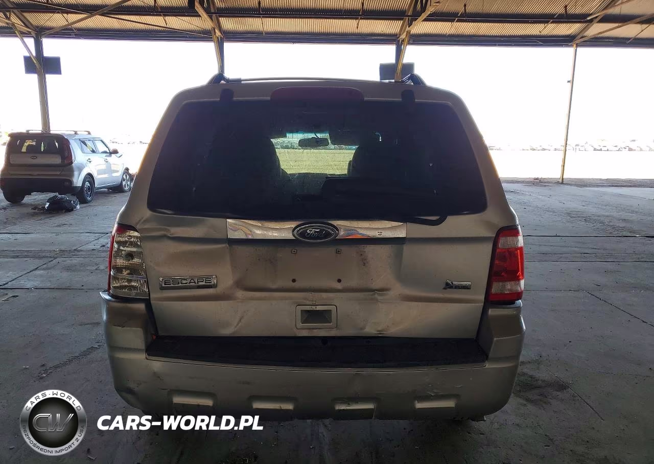 2011 Ford Escape VIN:1FMCU0EG9BKA16823 - 6
