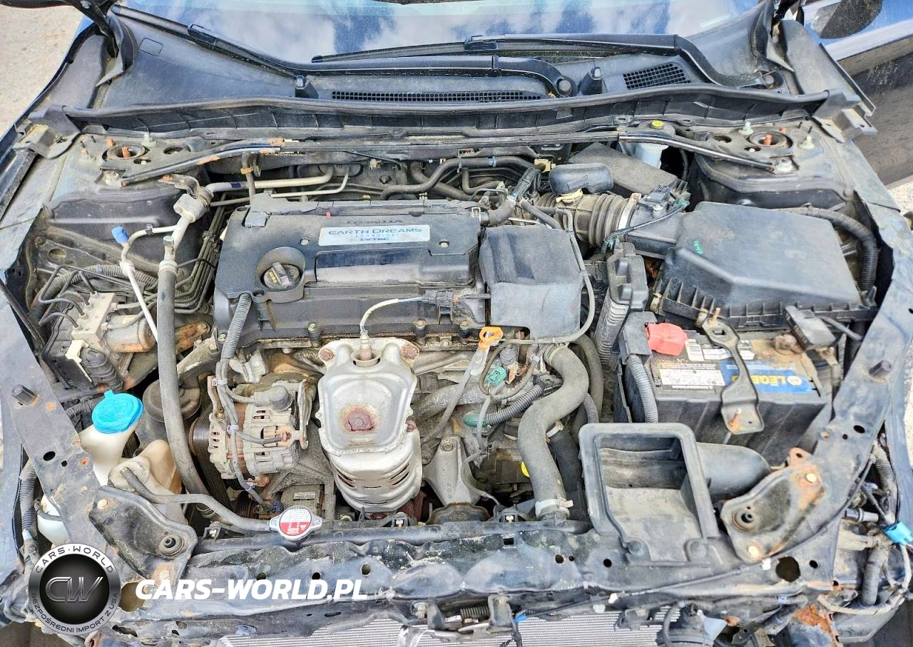 2015 Honda Accord Sport VIN:1HGCR2F56FA258352 - 11