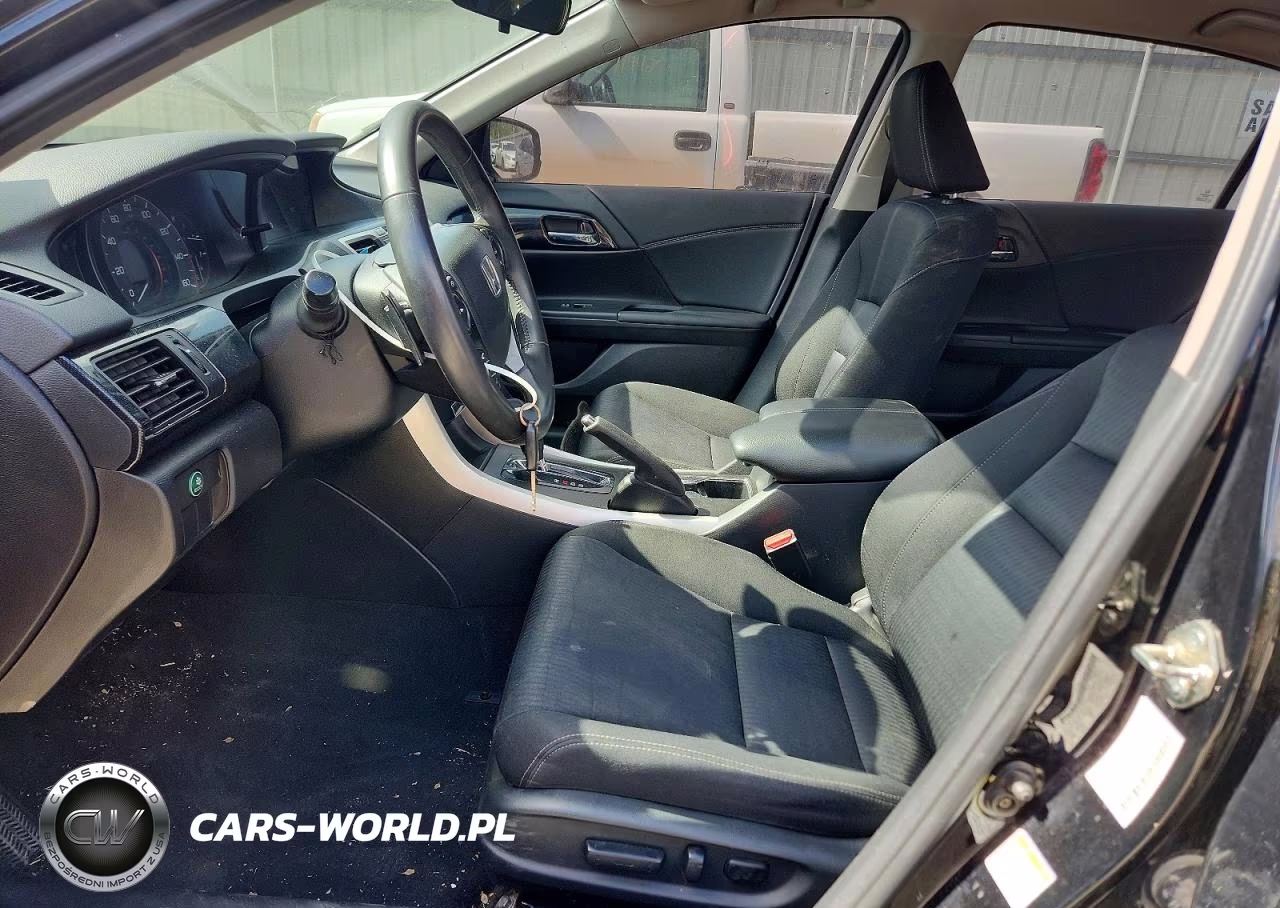 2015 Honda Accord Sport VIN:1HGCR2F56FA258352 - 7