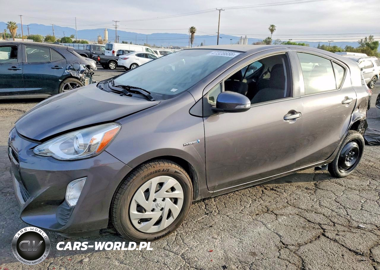 2016 Toyota Prius C Two