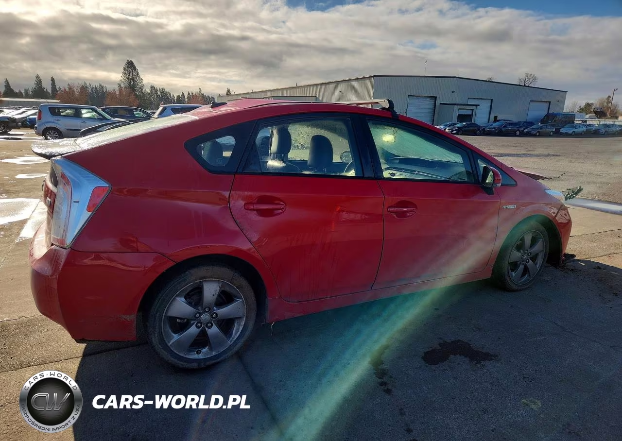 2015 Toyota Prius Persona Series VIN:JTDKN3DU5F0410049 - 3