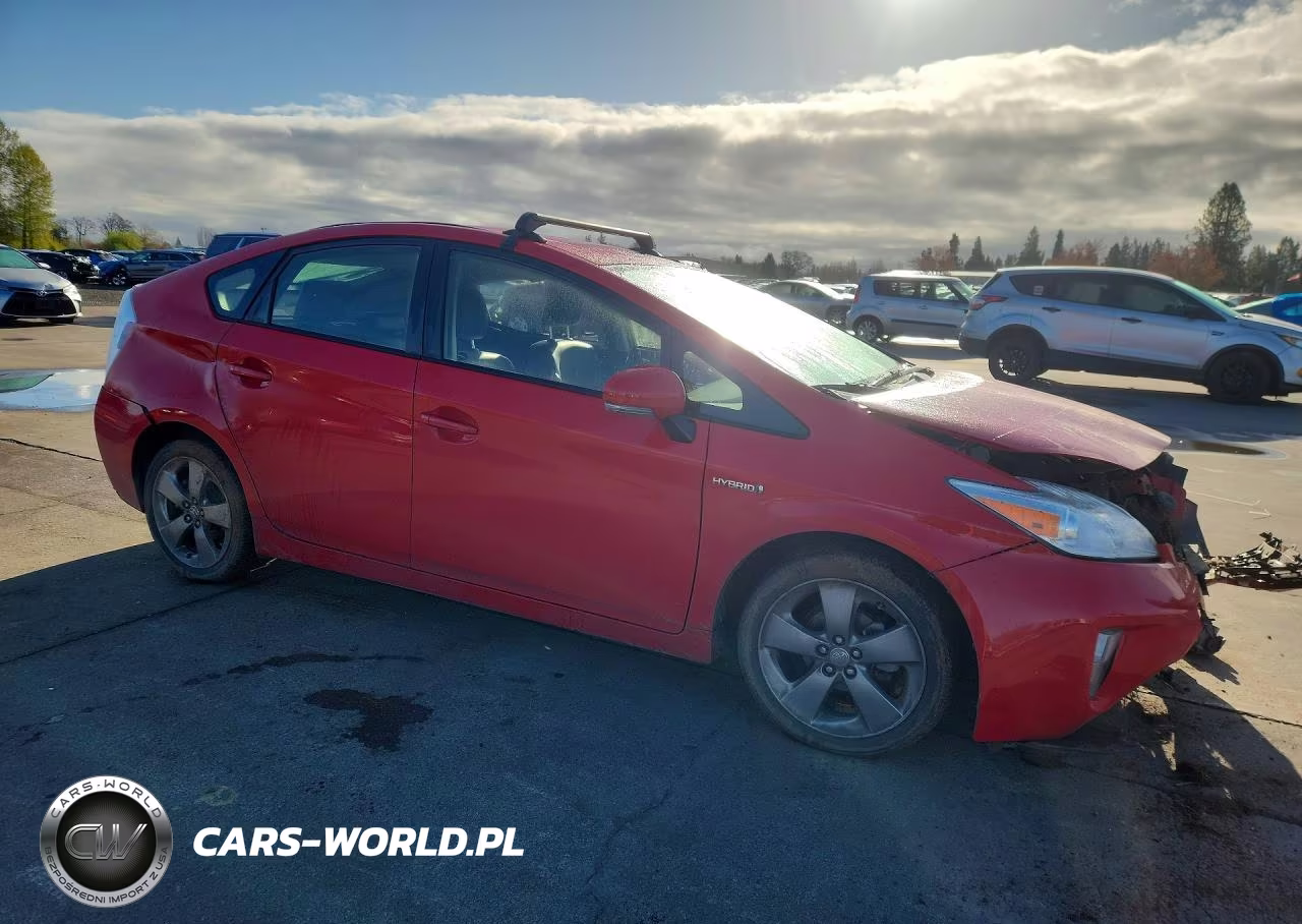 2015 Toyota Prius Persona Series VIN:JTDKN3DU5F0410049 - 4