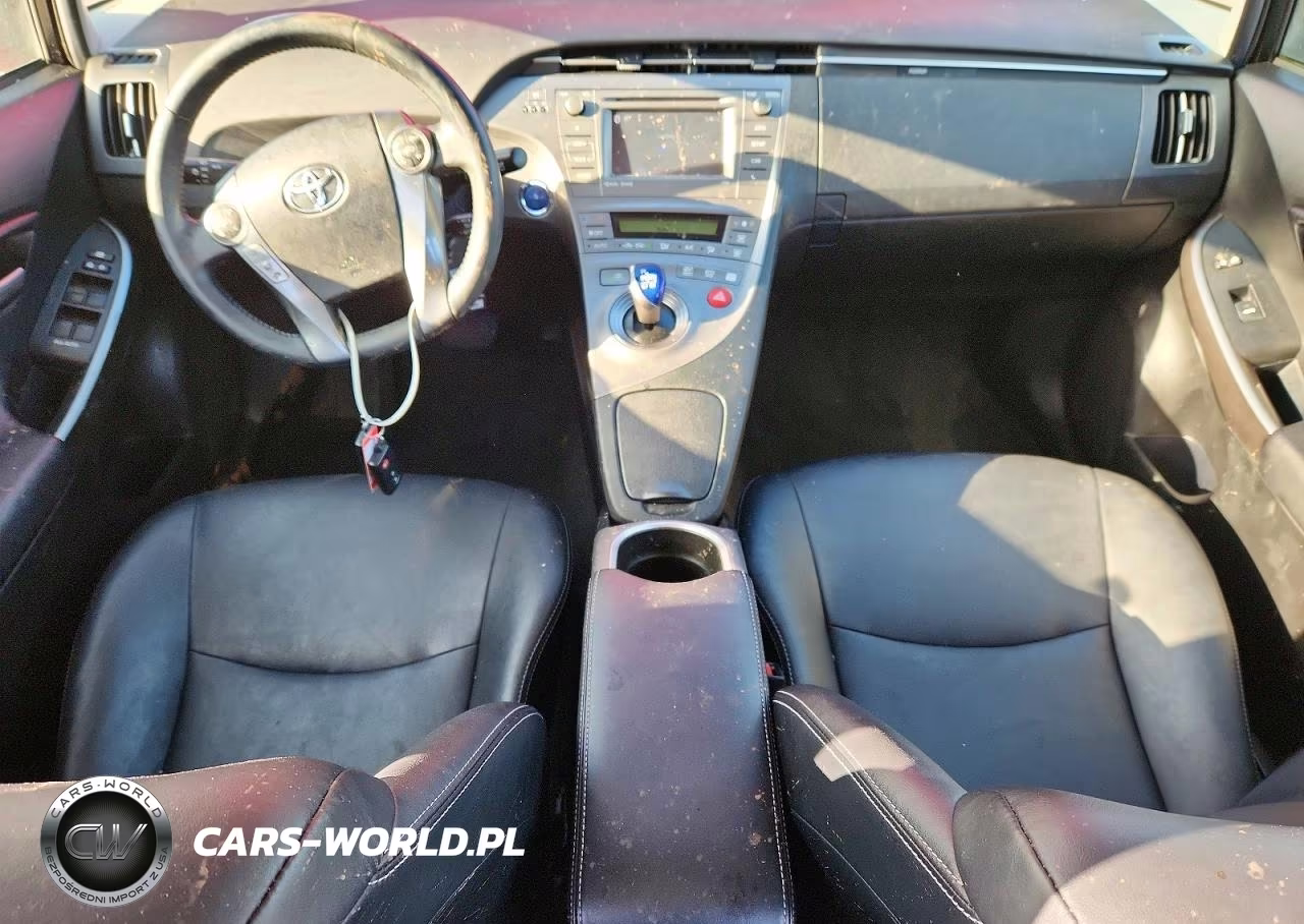 2015 Toyota Prius Persona Series VIN:JTDKN3DU5F0410049 - 8