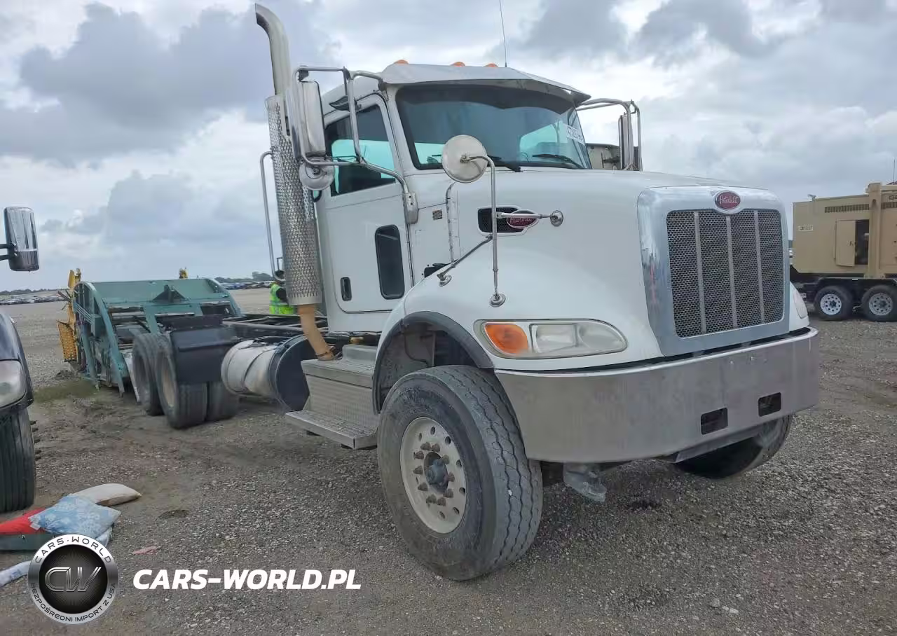 2022 Peterbilt 348 - Packer Garbage Truck